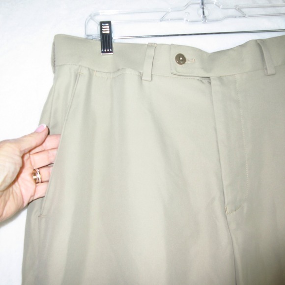 Louis Raphael Golf Pants Mens 34x32 Khaki Pleated Slacks Light Soft - Picture 3 of 14